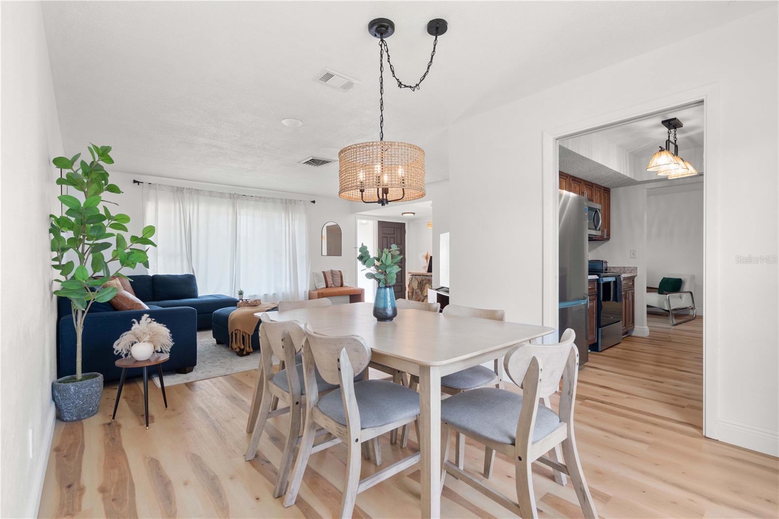 Image 19 of 47 For 1720 Patlin Circle N