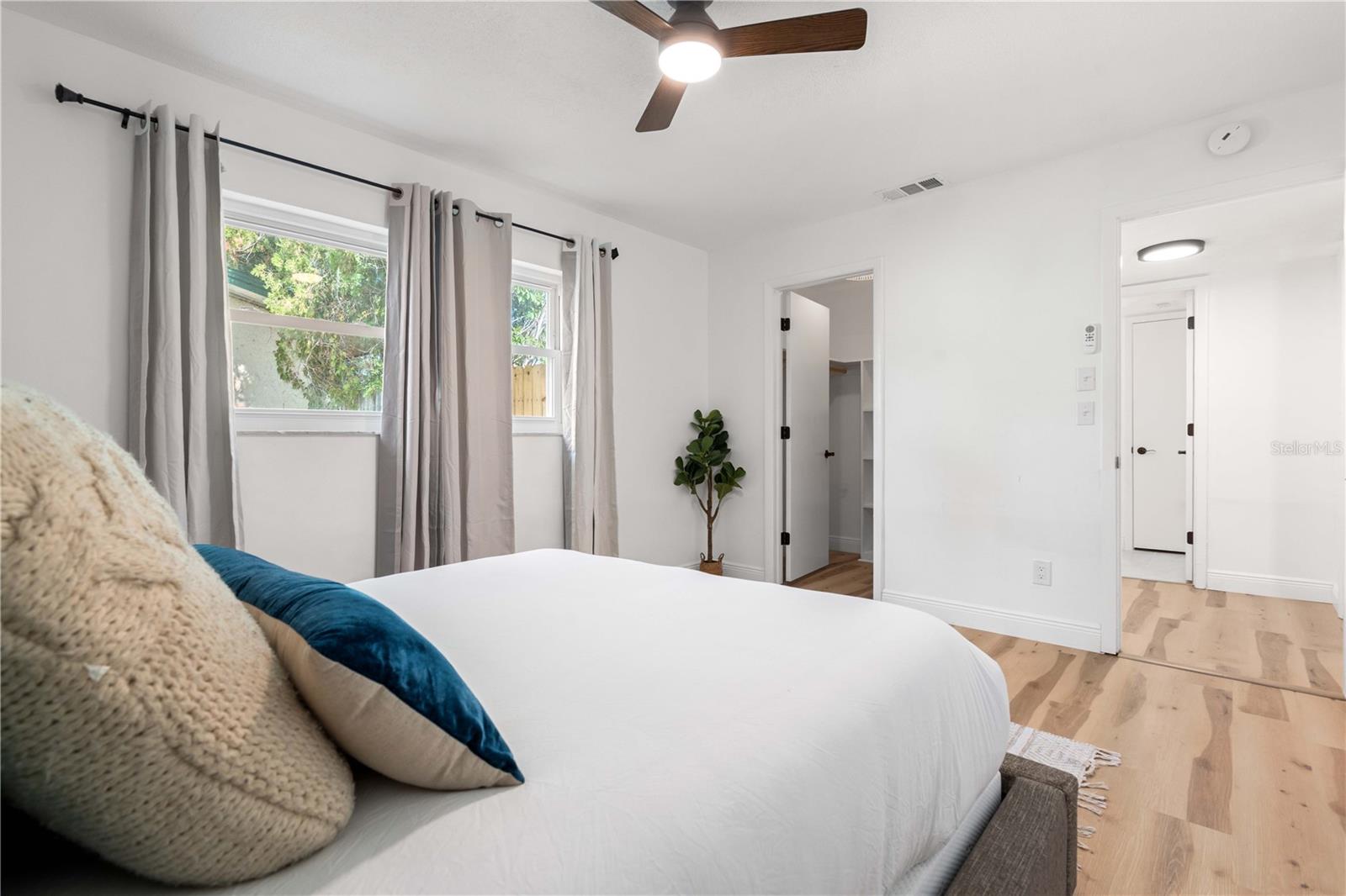 Image 27 of 47 For 1720 Patlin Circle N