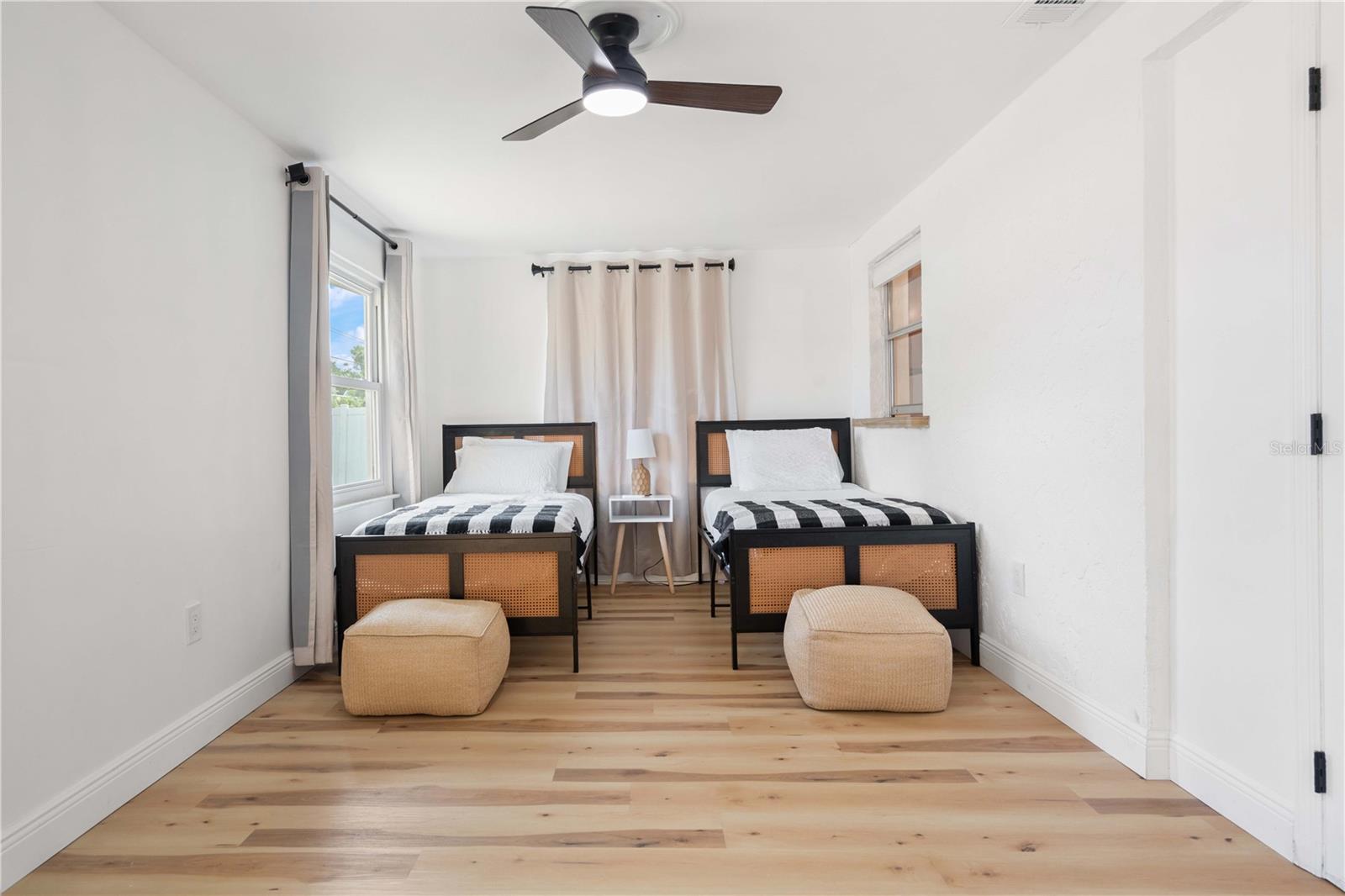 Image 31 of 47 For 1720 Patlin Circle N