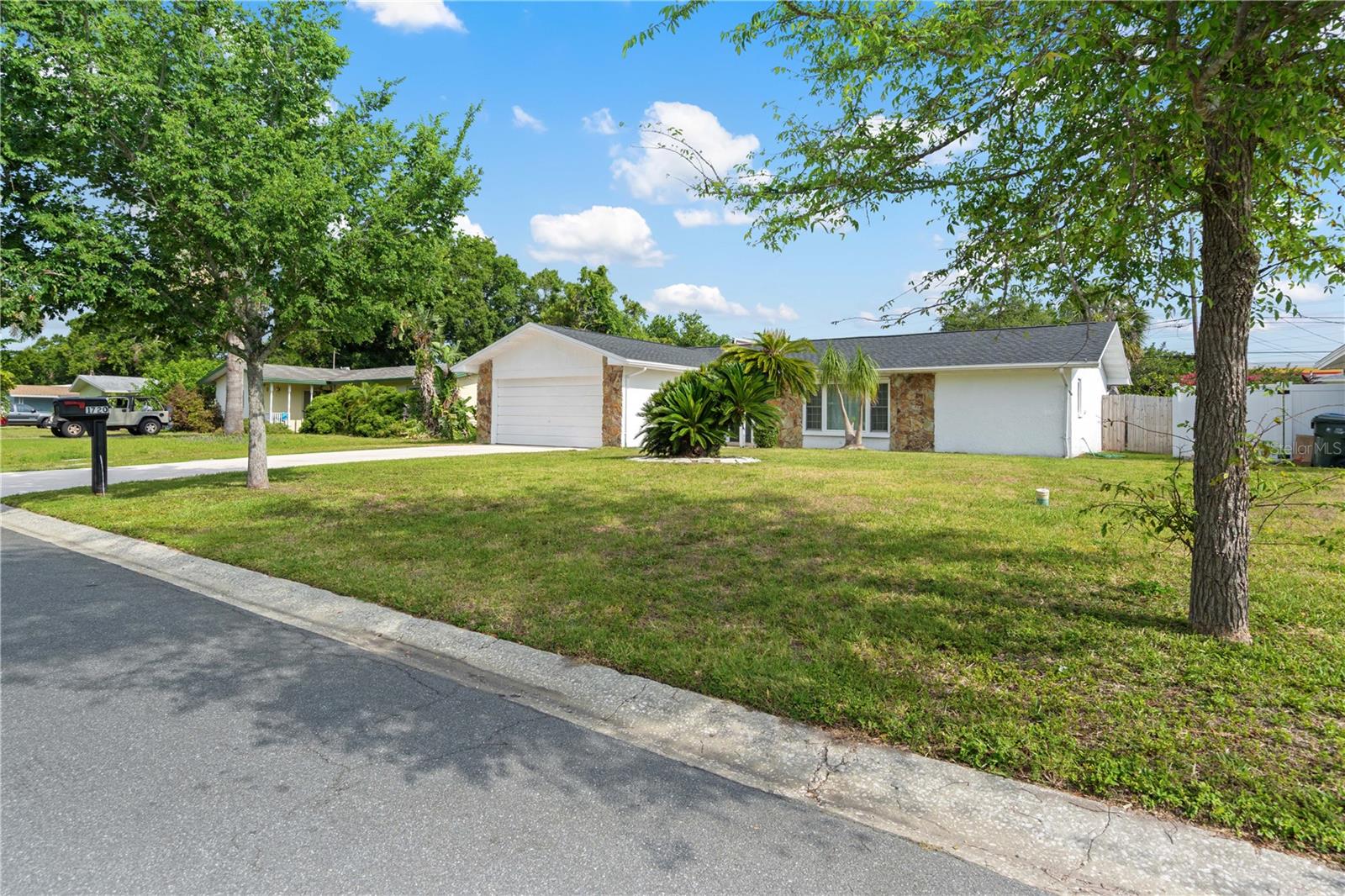 Image 40 of 47 For 1720 Patlin Circle N