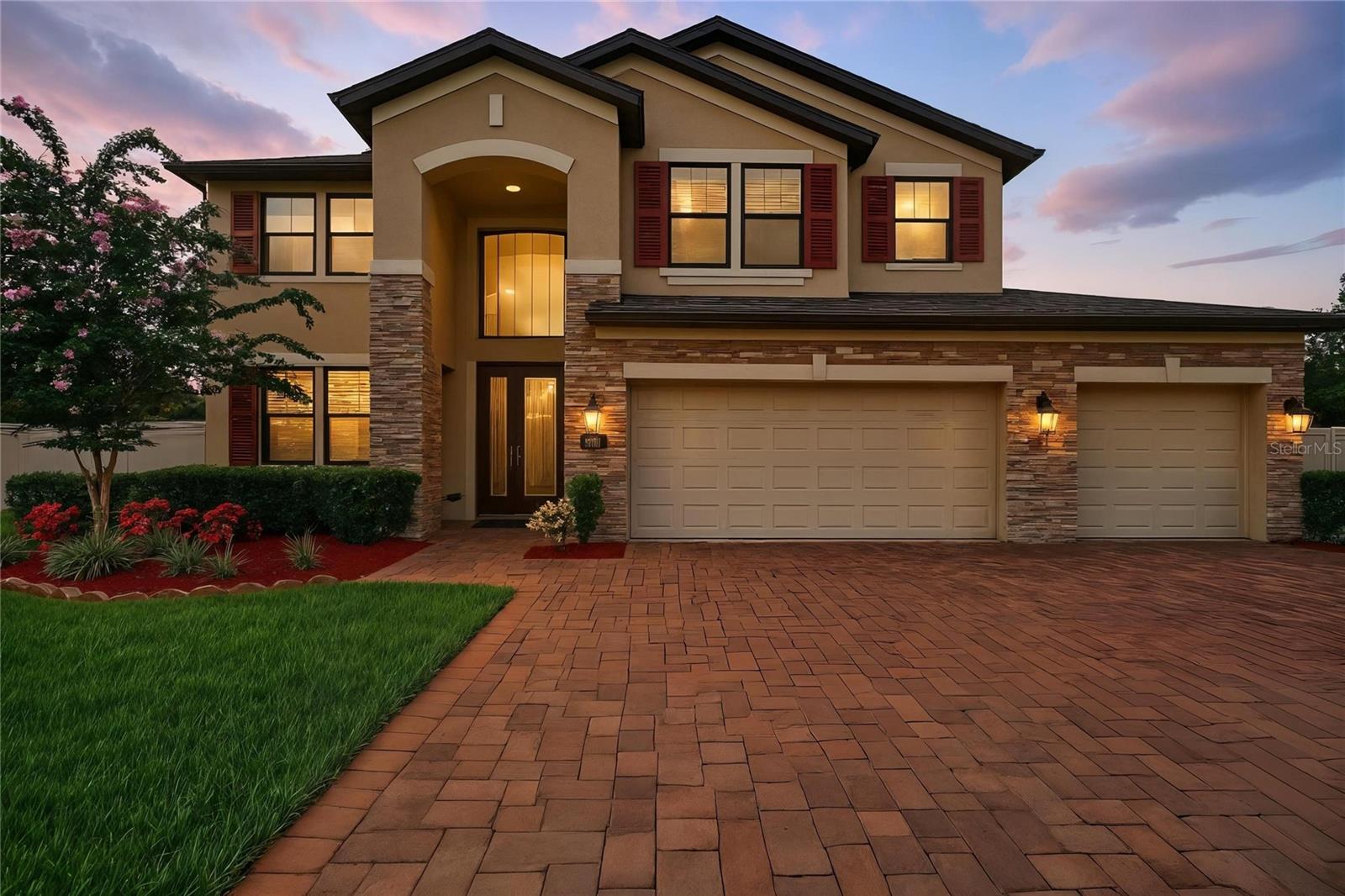 Listing photo id 0 for 1833 Cherry Walk Road