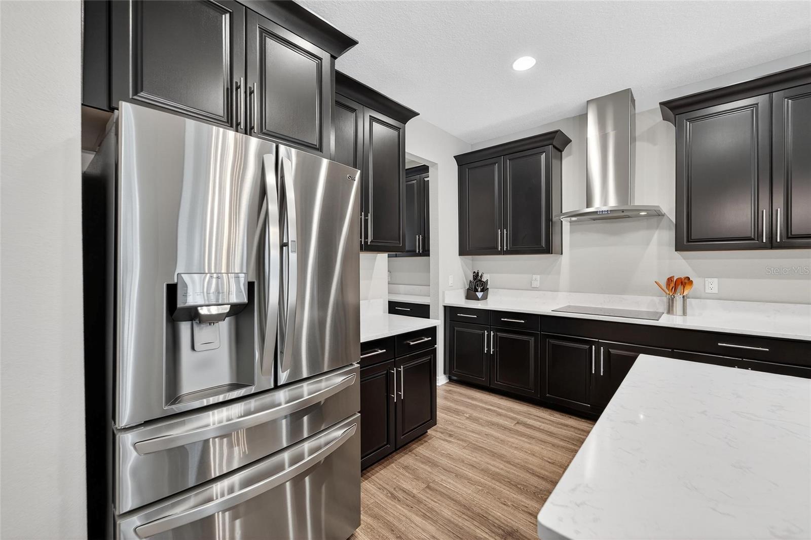Listing photo id 21 for 1833 Cherry Walk Road