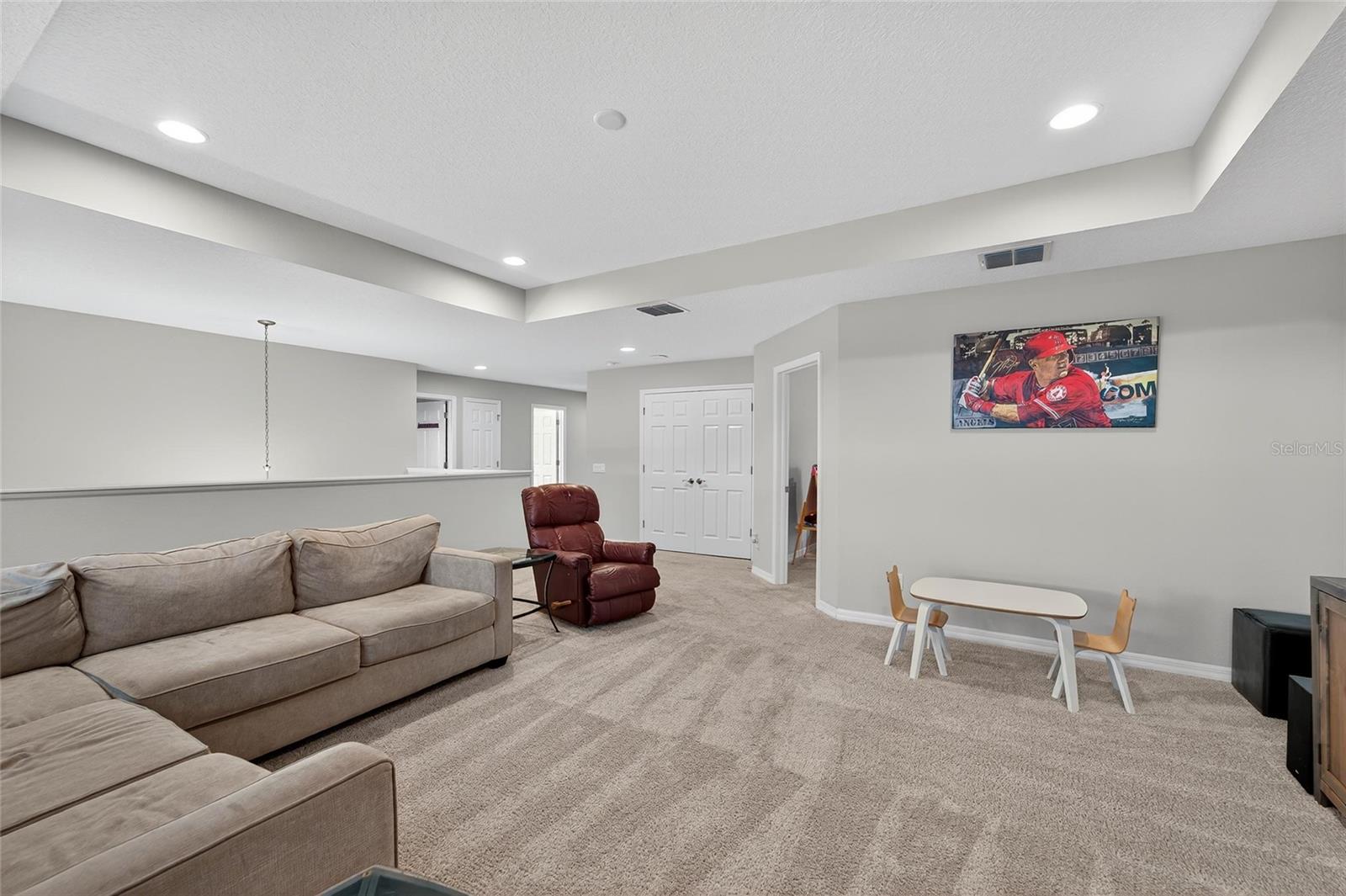 Listing photo id 29 for 1833 Cherry Walk Road