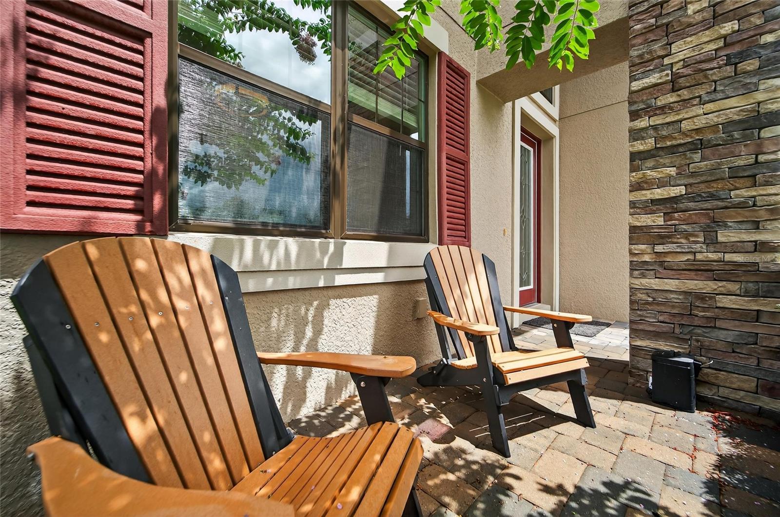 Listing photo id 2 for 1833 Cherry Walk Road