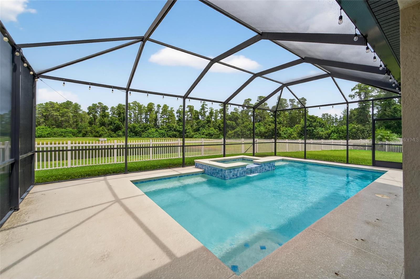 Listing photo id 42 for 1833 Cherry Walk Road
