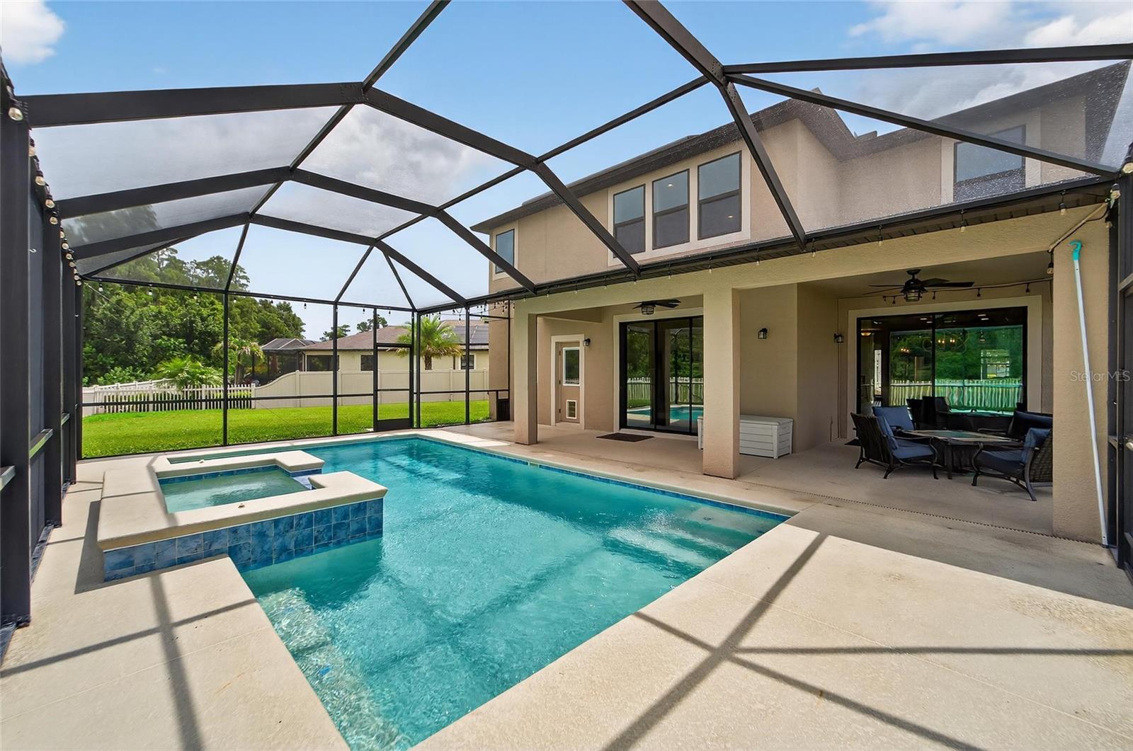 Listing photo id 45 for 1833 Cherry Walk Road