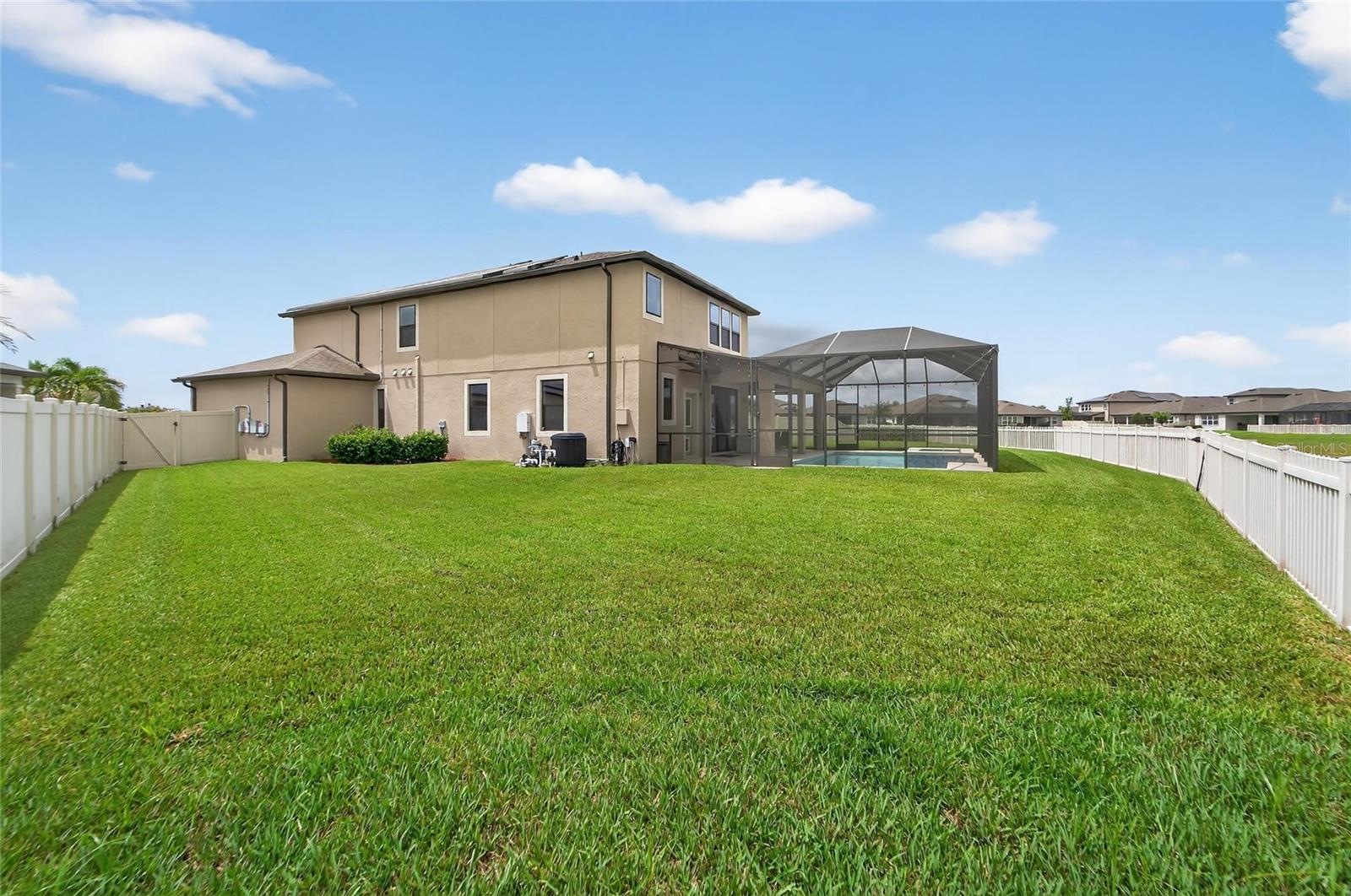 Listing photo id 54 for 1833 Cherry Walk Road