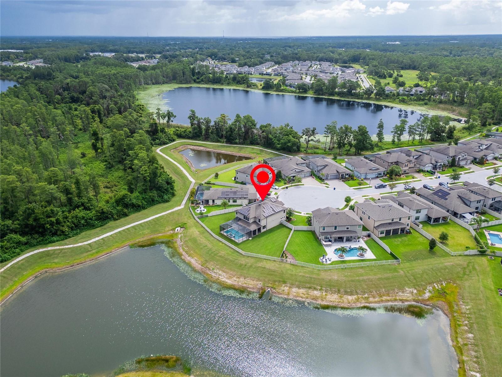 Listing photo id 7 for 1833 Cherry Walk Road