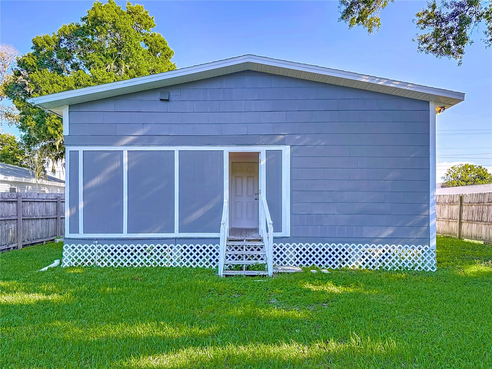 Image 19 of 30 For 503 Renfro Street
