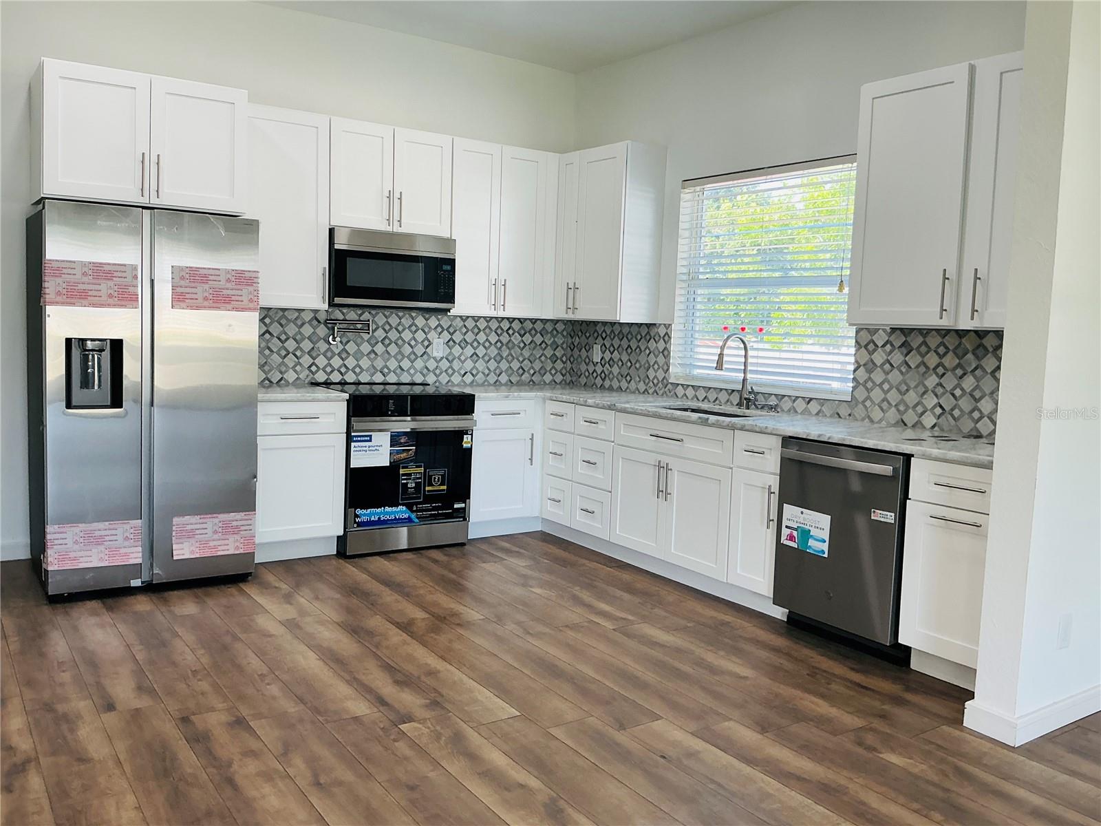 Image 2 of 16 For 503 Renfro Street