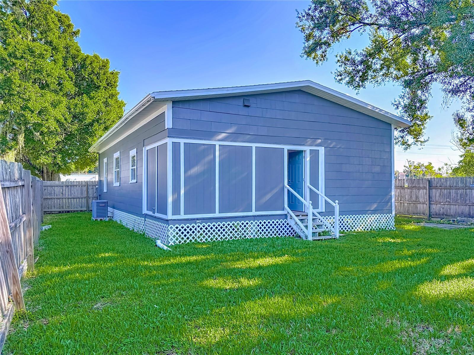 Image 20 of 30 For 503 Renfro Street