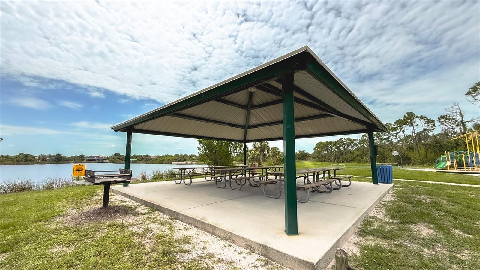 Image 22 of 32 For 13155 Pace Circle