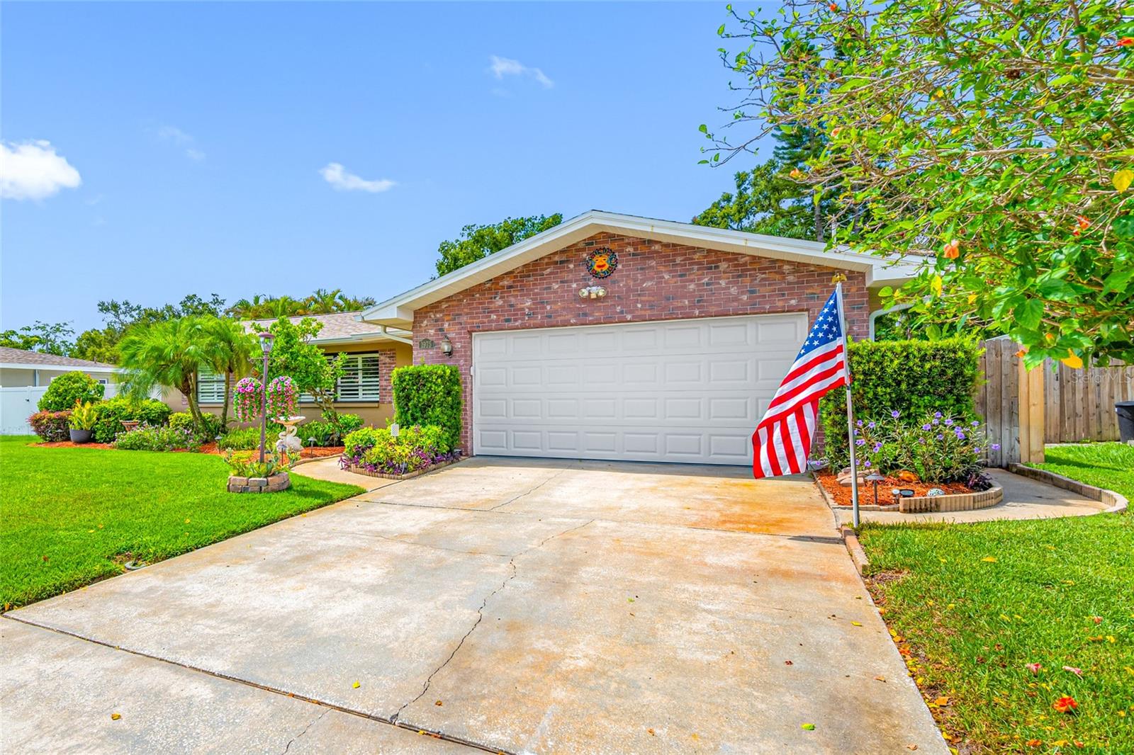 Details for 1975 Valley Drive, DUNEDIN, FL 34698