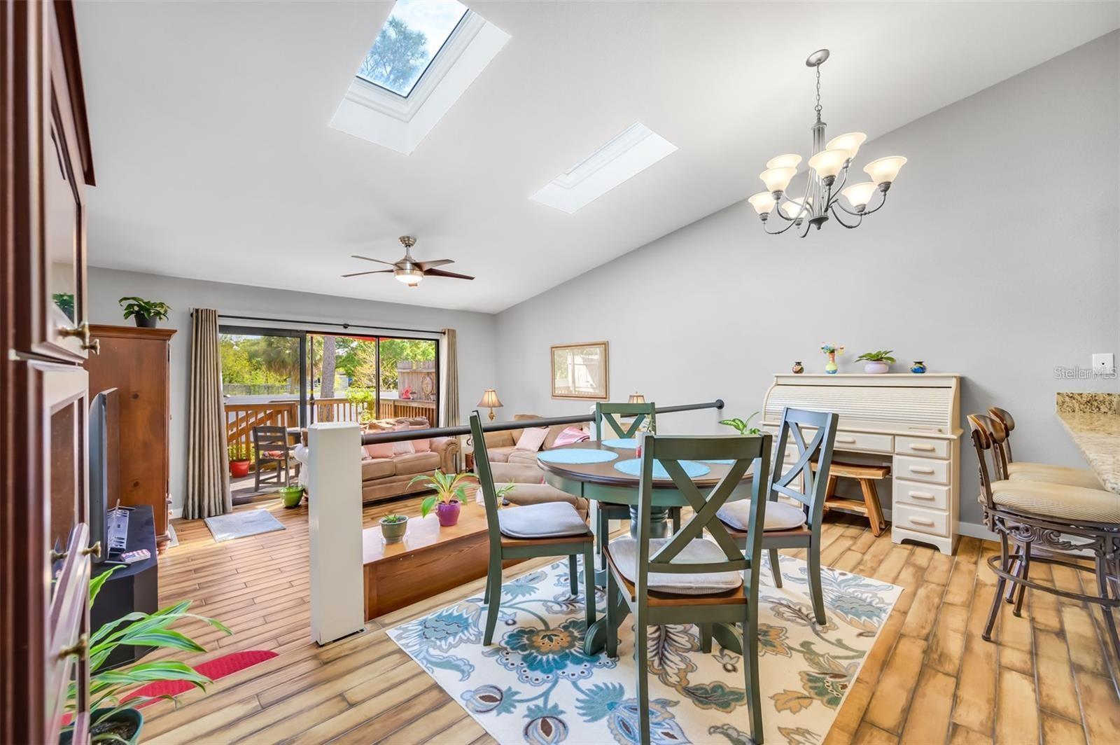 Image 3 of 34 For 6264 92nd Pl N  3104