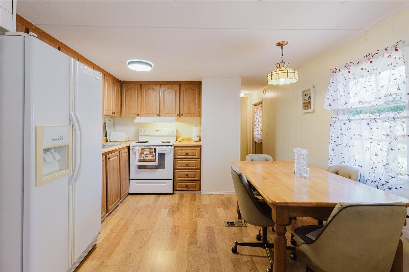 Image 12 of 44 For 7803 46th Avenue N 63