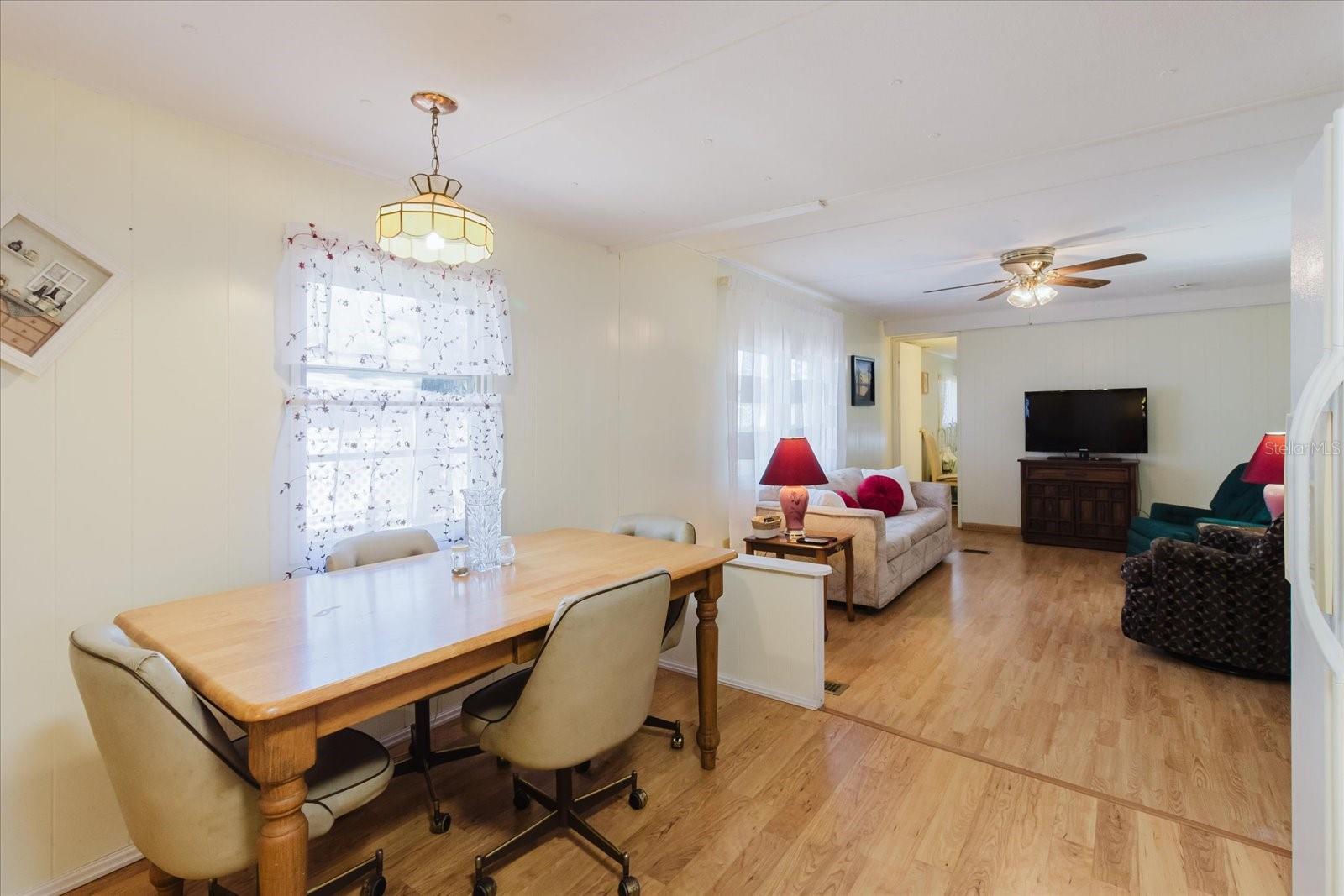 Image 17 of 44 For 7803 46th Avenue N 63