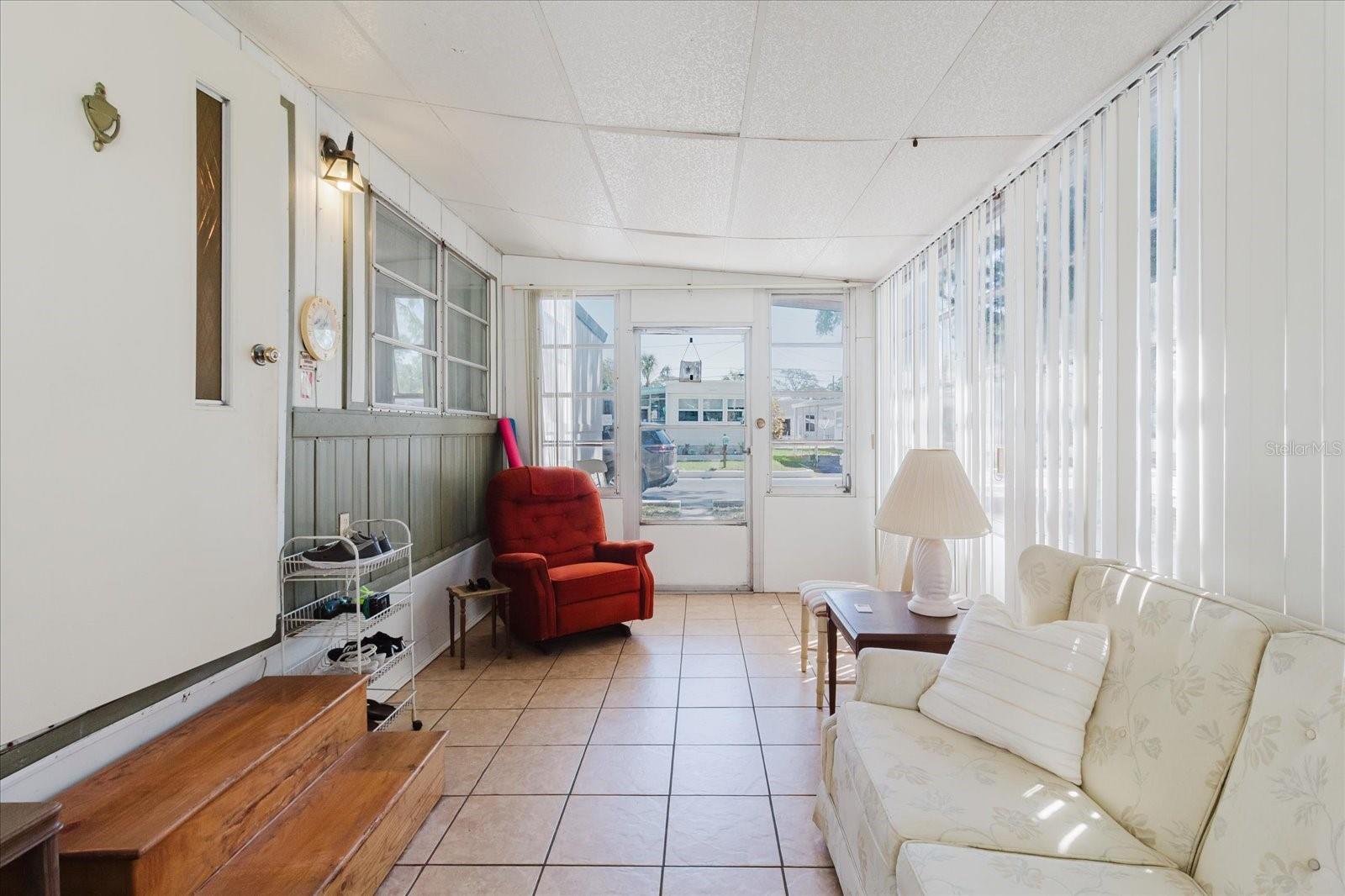 Image 6 of 44 For 7803 46th Avenue N 63