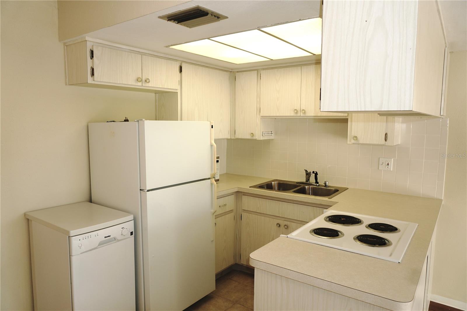 Image 8 of 29 For 4329 Tahitian Gardens Circle B