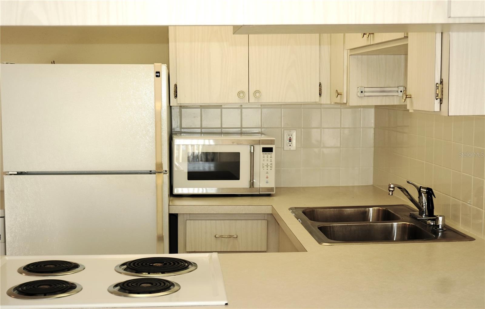 Image 9 of 29 For 4329 Tahitian Gardens Circle B