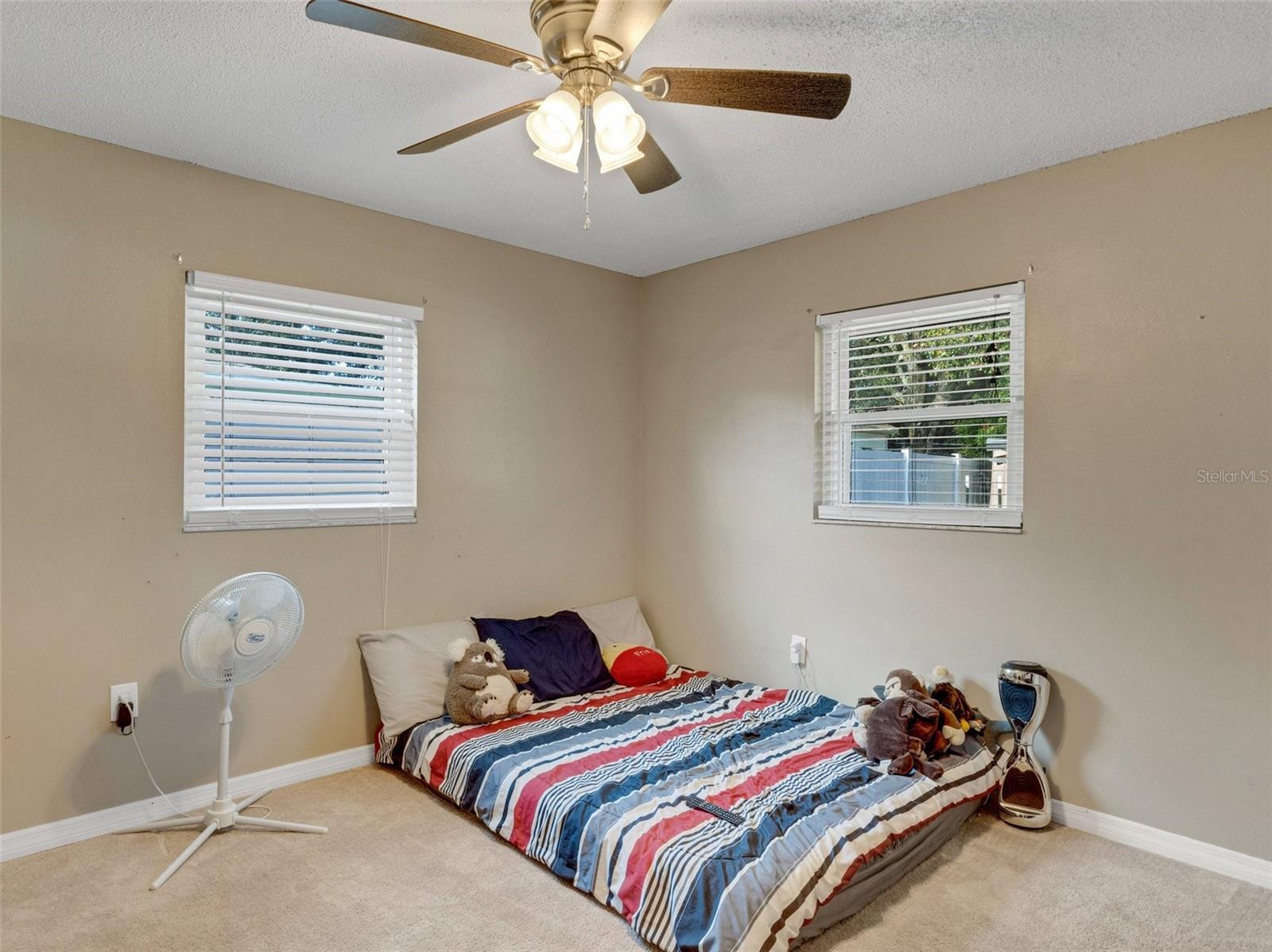 Image 31 of 41 For 901 Swann Drive