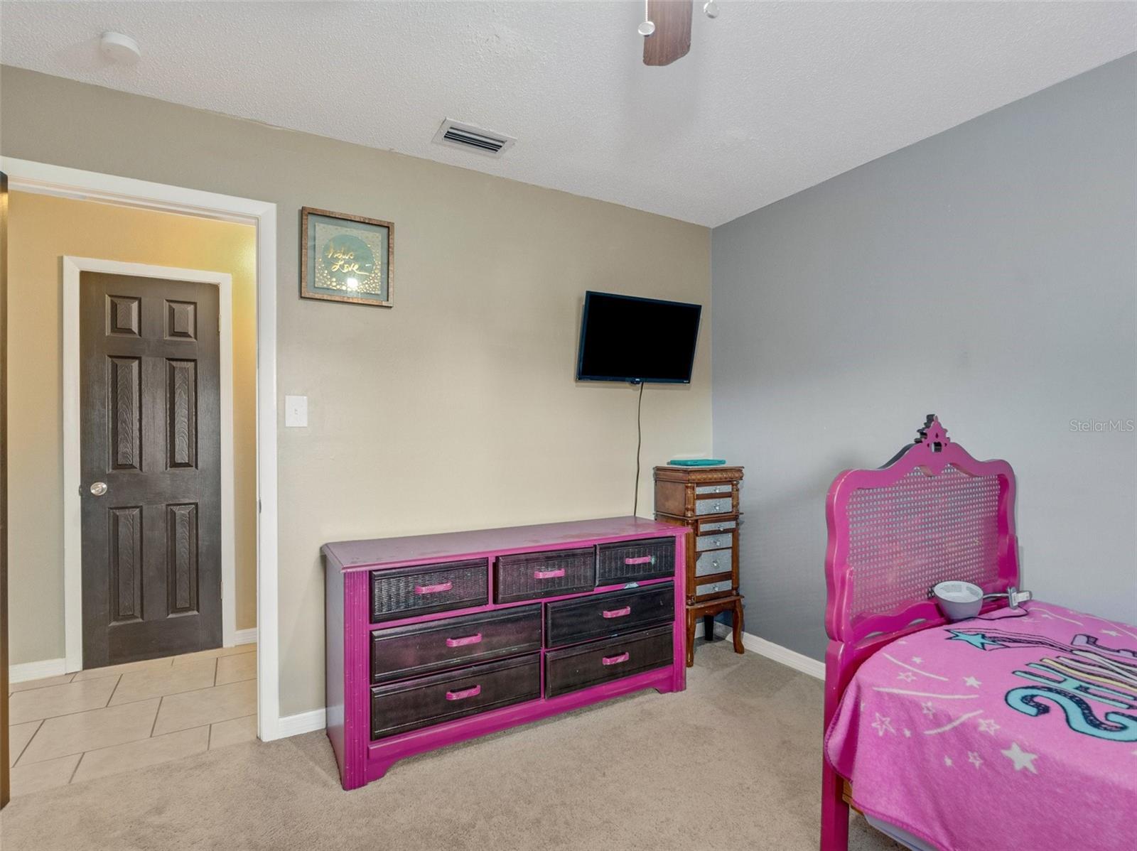 Image 40 of 41 For 901 Swann Drive