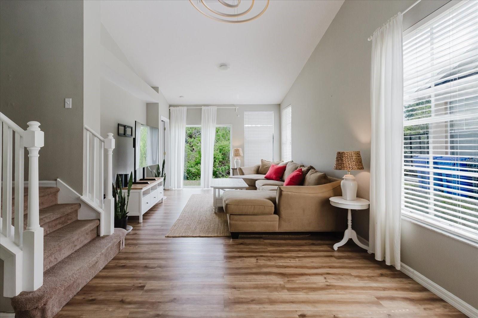 Image 11 of 99 For 6260 Olivedale Drive