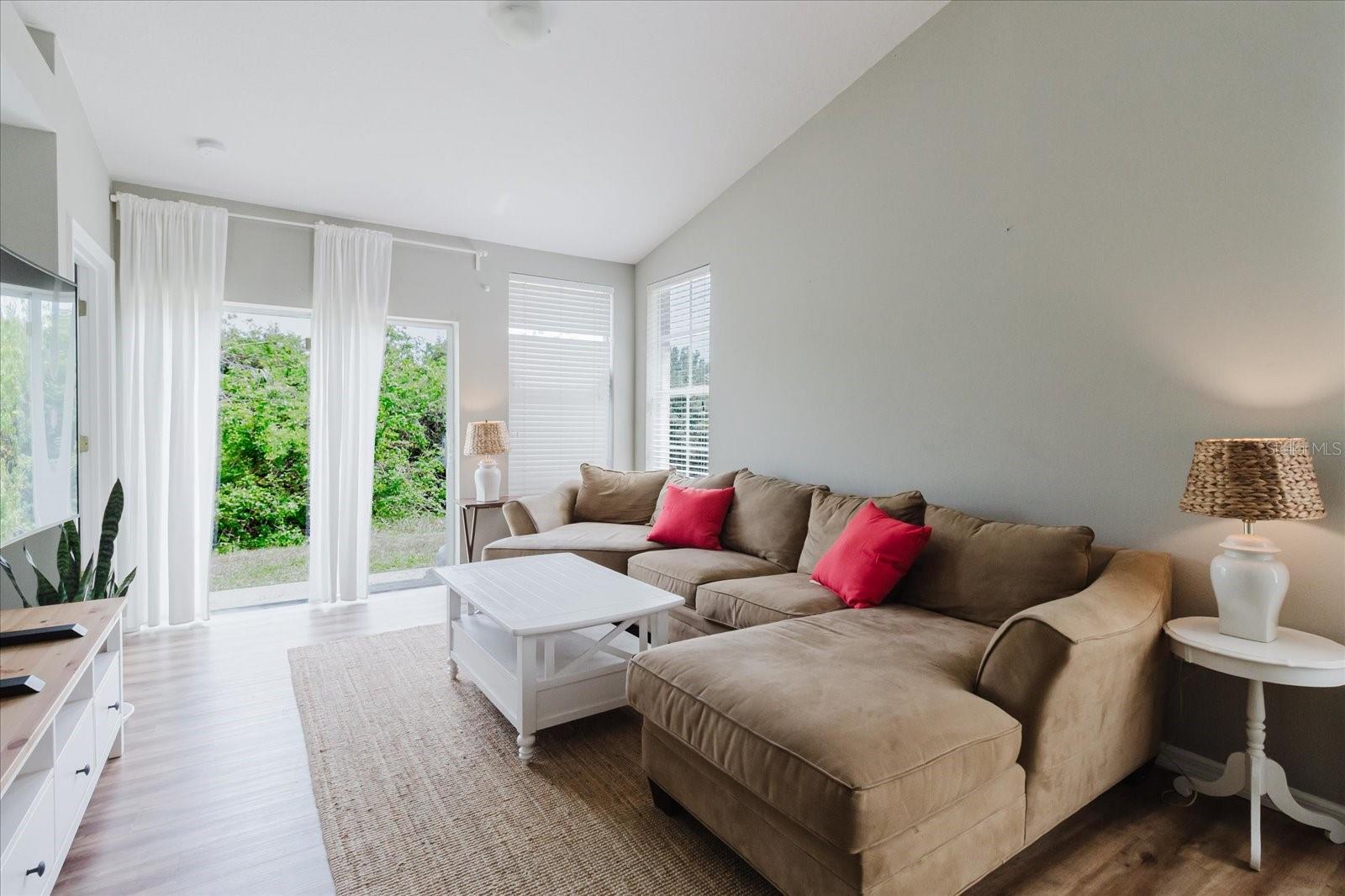 Image 13 of 99 For 6260 Olivedale Drive