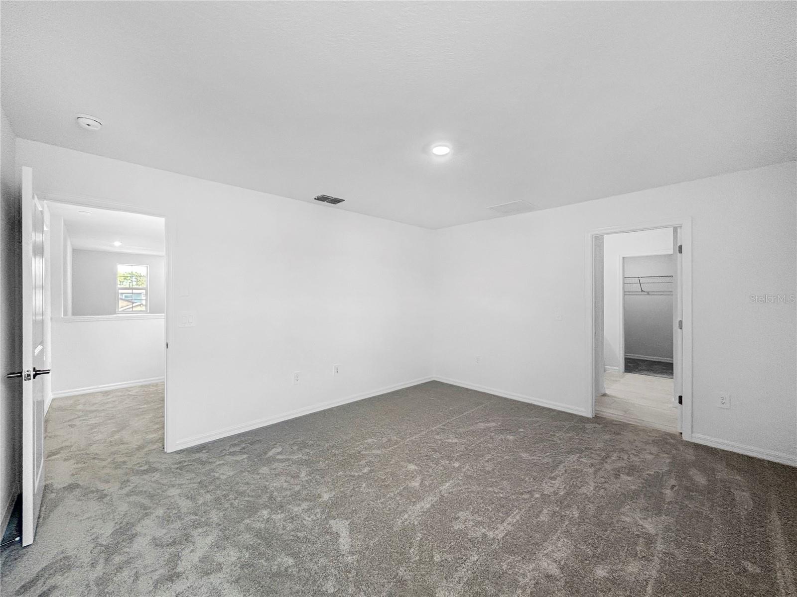 Image 23 of 43 For 17570 Shirewood Way