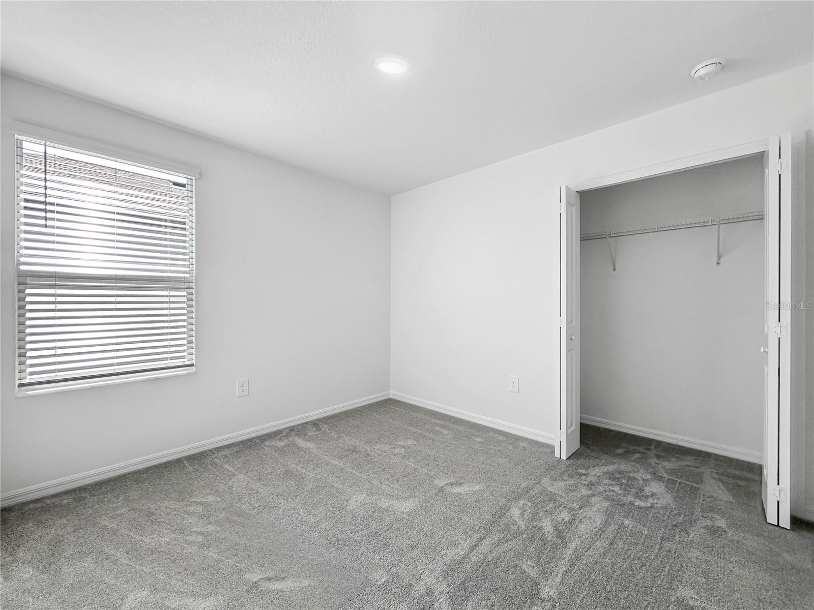 Image 28 of 43 For 17570 Shirewood Way