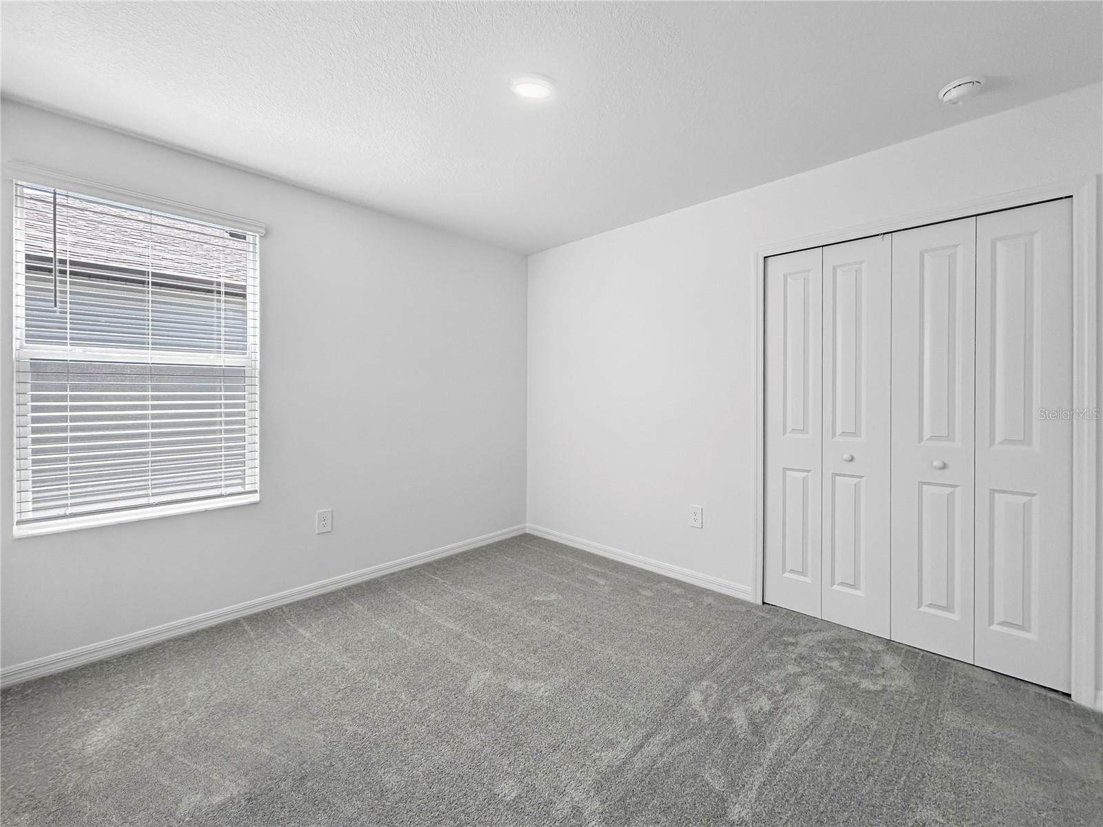 Image 29 of 43 For 17570 Shirewood Way