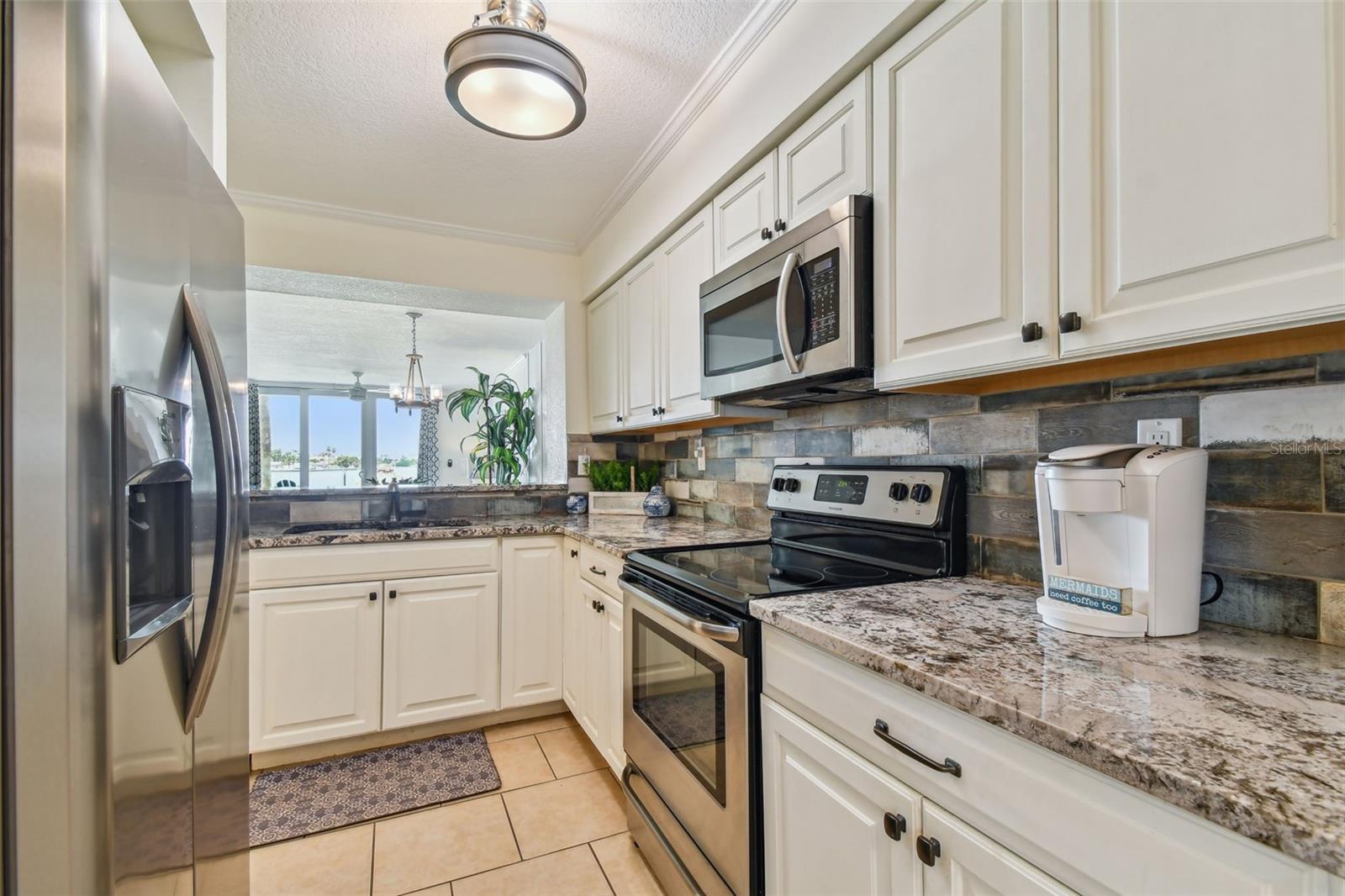 Image 13 of 38 For 5701 Bahia Del Mar Circle 105