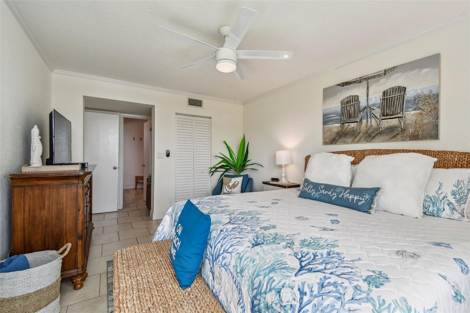 Image 20 of 38 For 5701 Bahia Del Mar Circle 105