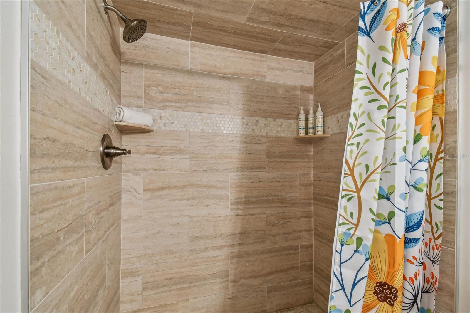 Image 27 of 38 For 5701 Bahia Del Mar Circle 105