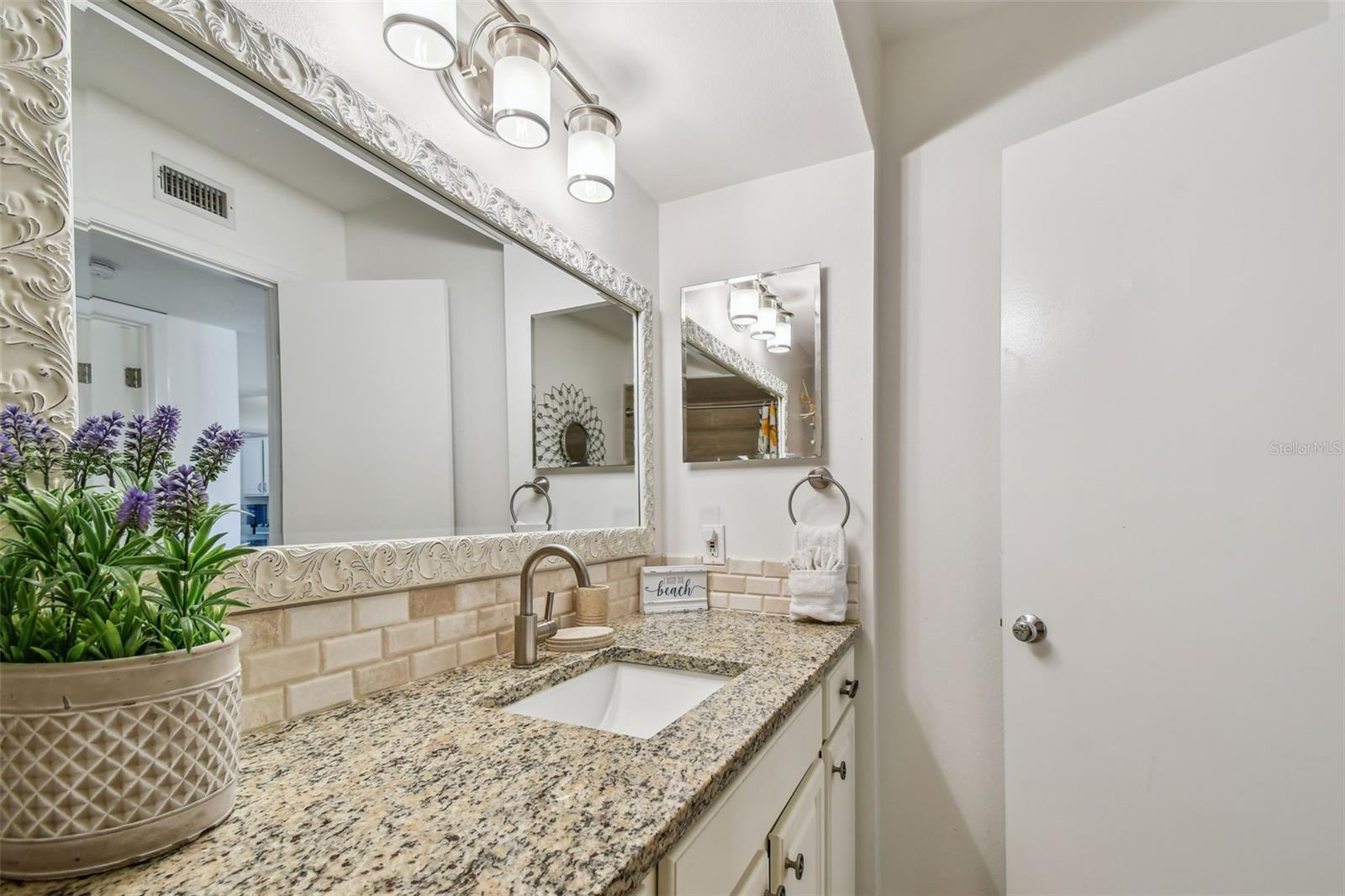 Image 28 of 38 For 5701 Bahia Del Mar Circle 105