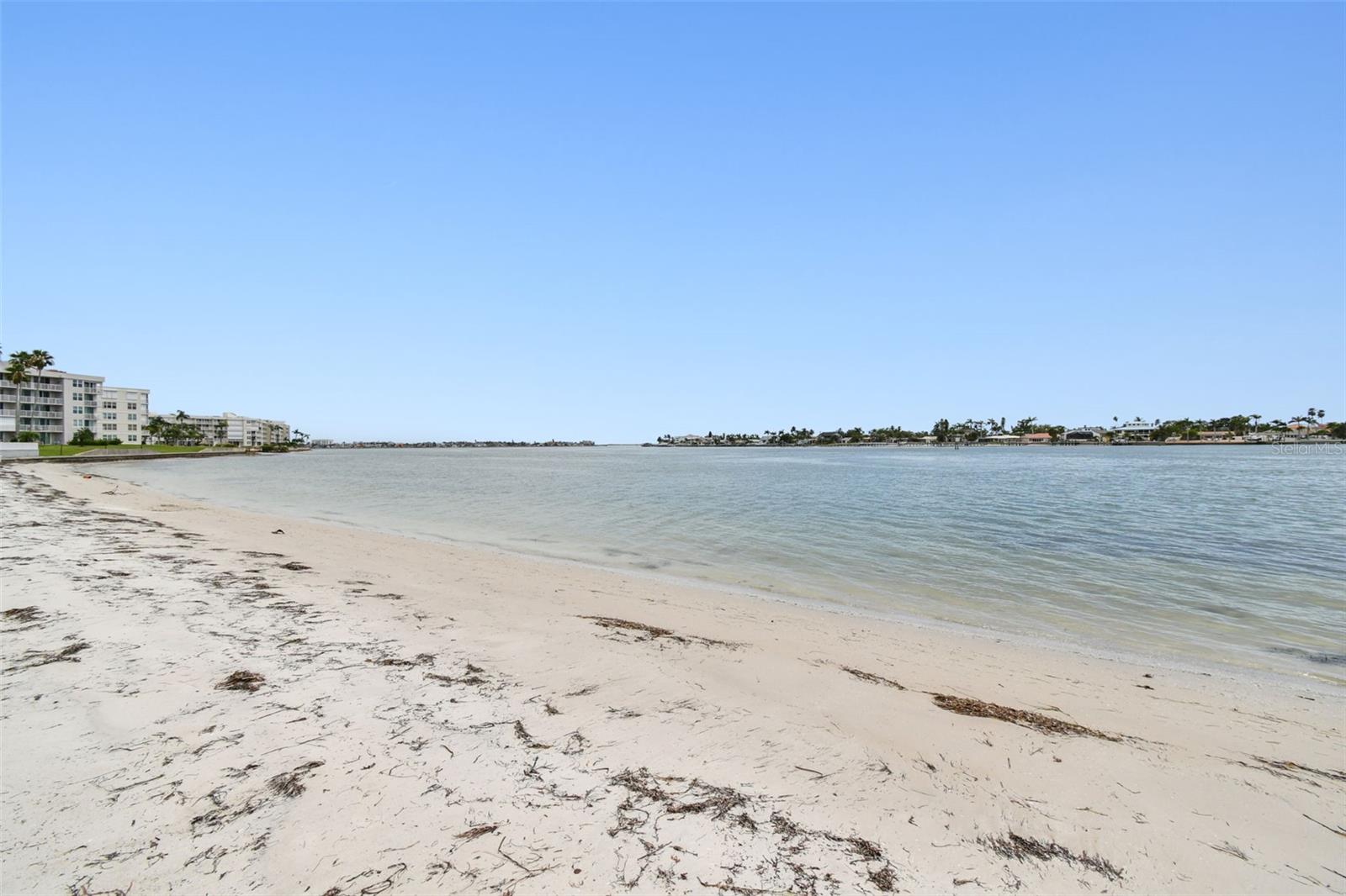 Image 32 of 38 For 5701 Bahia Del Mar Circle 105