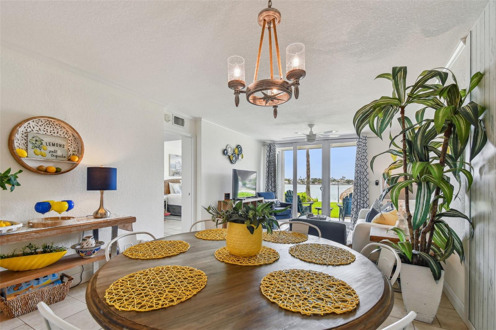 Image 6 of 38 For 5701 Bahia Del Mar Circle 105