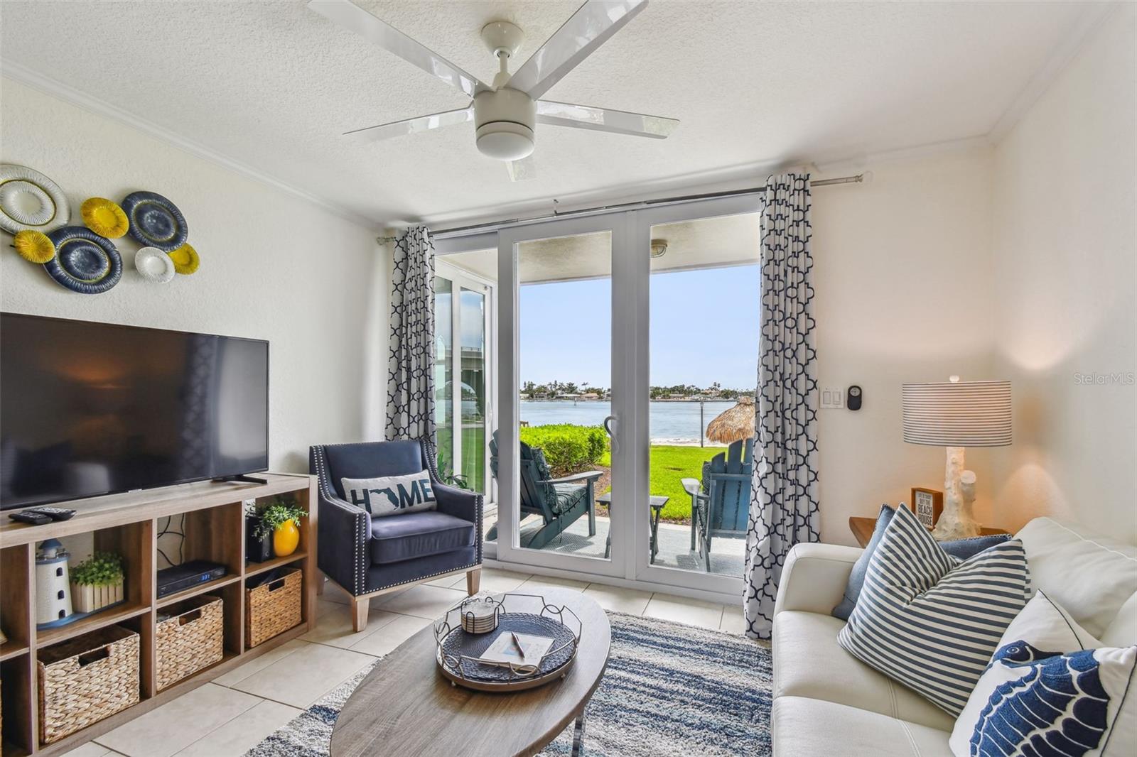Image 7 of 38 For 5701 Bahia Del Mar Circle 105