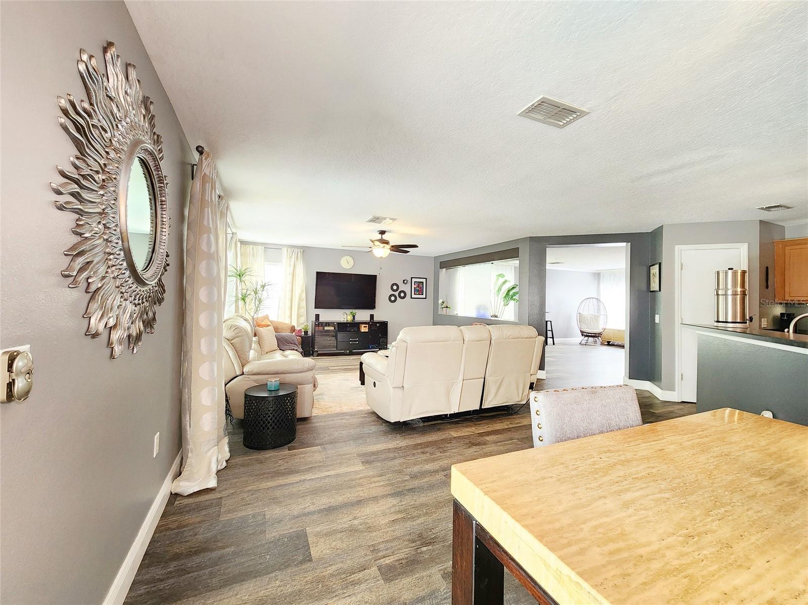 Image 15 of 66 For 3112 Kearns Road