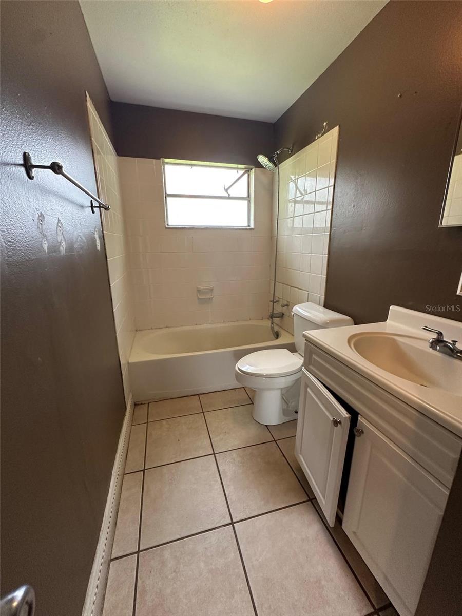 Image 27 of 45 For 27143 Wakefield Drive