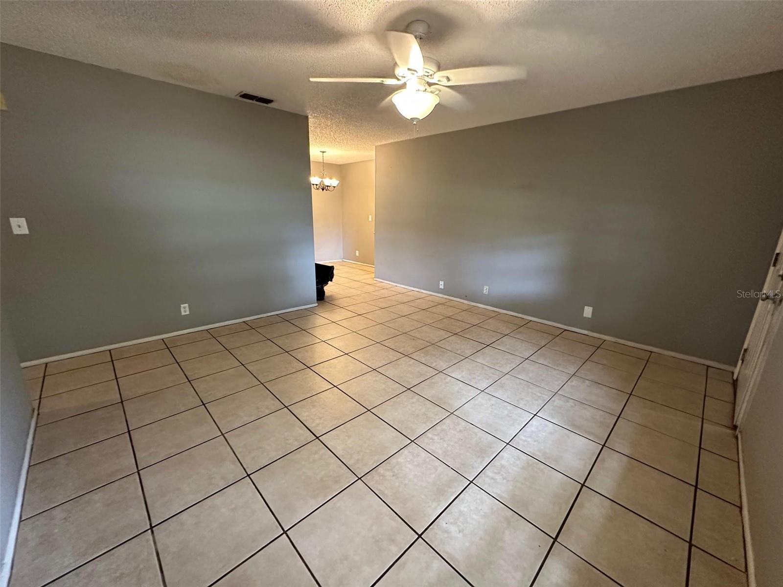 Image 9 of 45 For 27143 Wakefield Drive