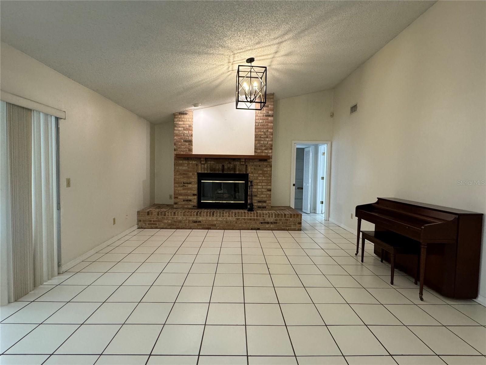 Image 16 of 24 For 3005 Starmount Drive