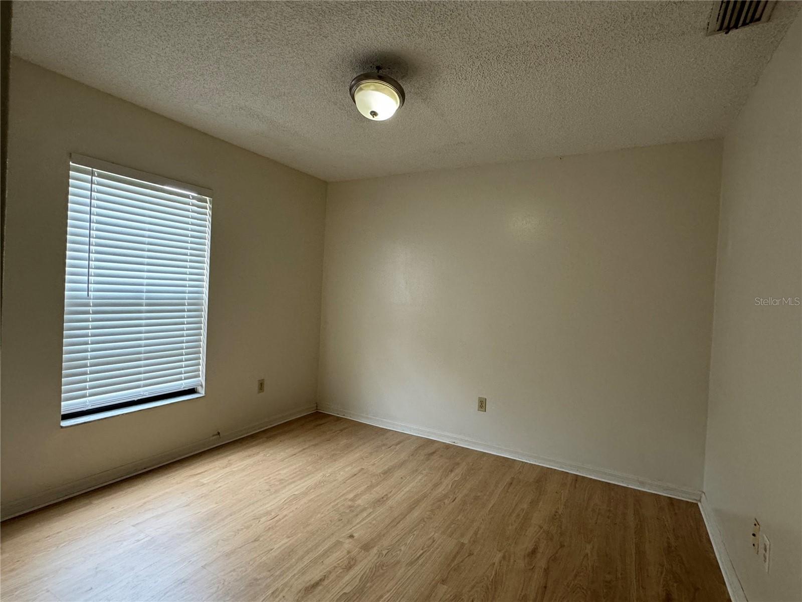 Image 21 of 24 For 3005 Starmount Drive