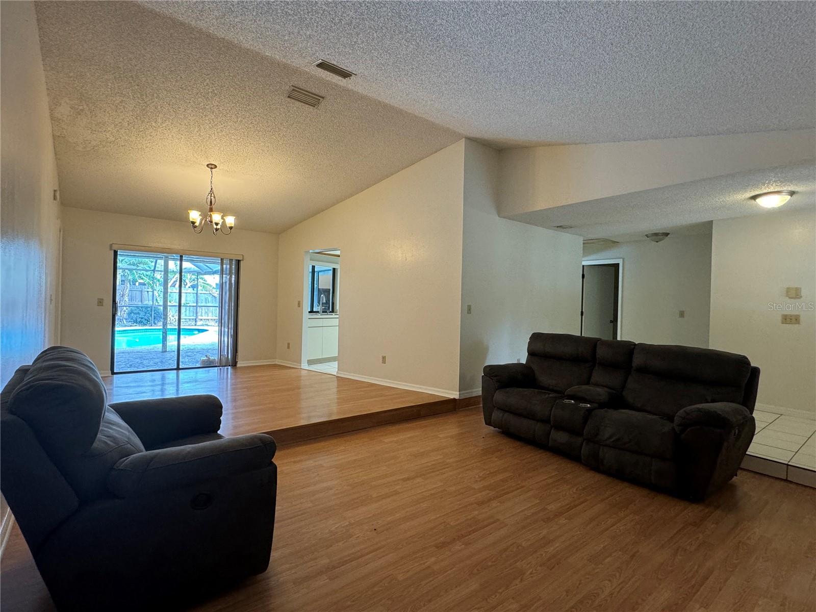 Image 6 of 24 For 3005 Starmount Drive