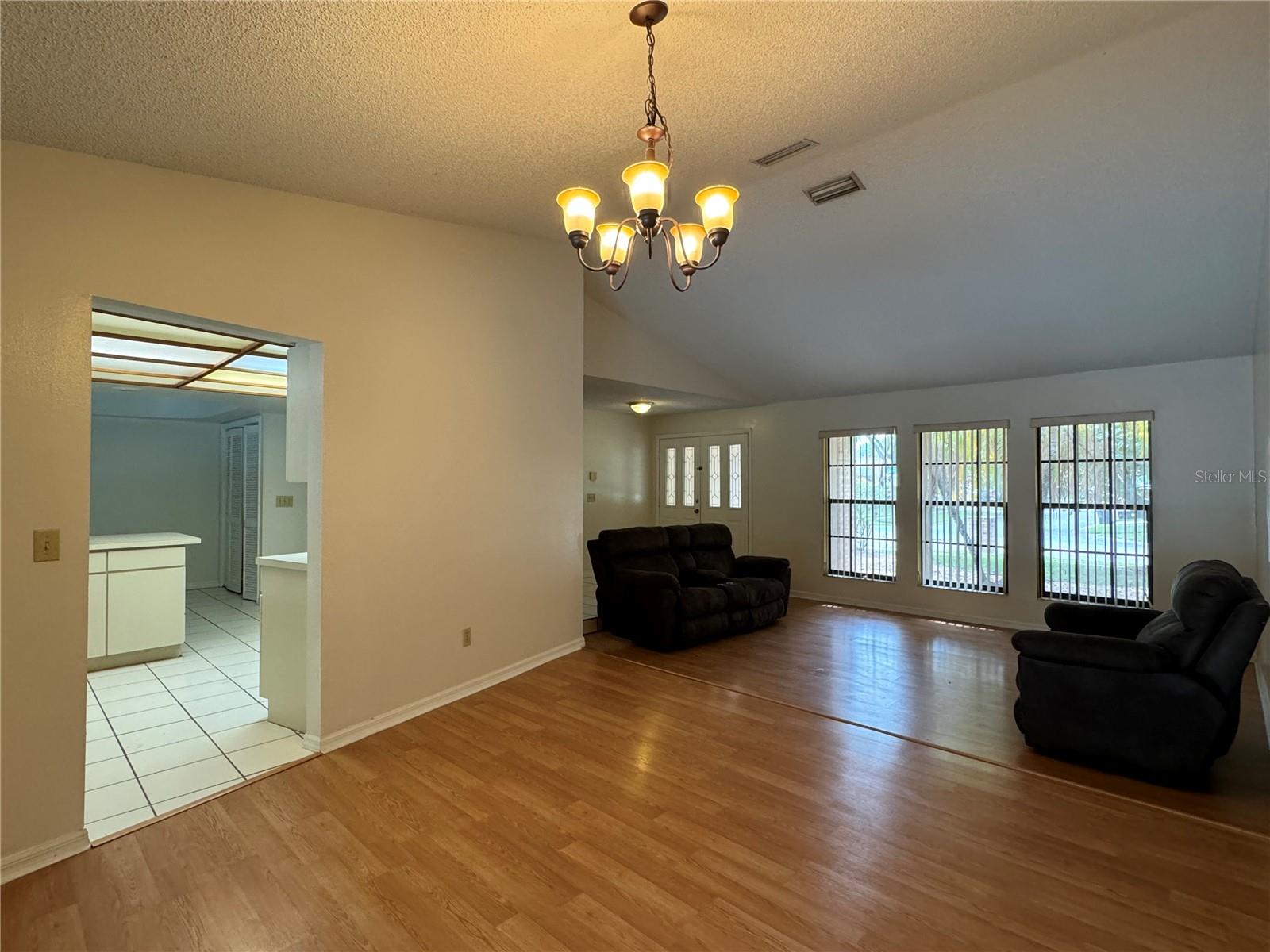 Image 8 of 24 For 3005 Starmount Drive