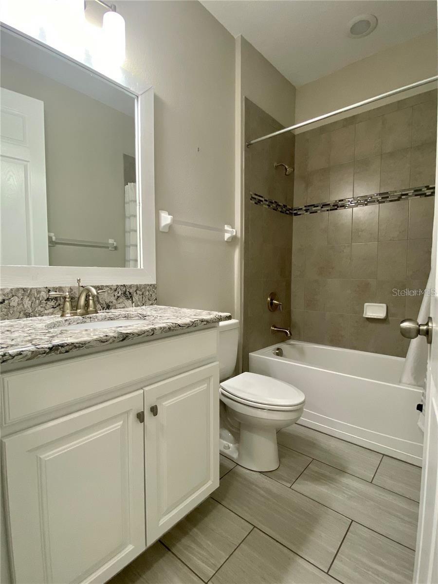 Image 15 of 22 For 8072 Lago Mist Way
