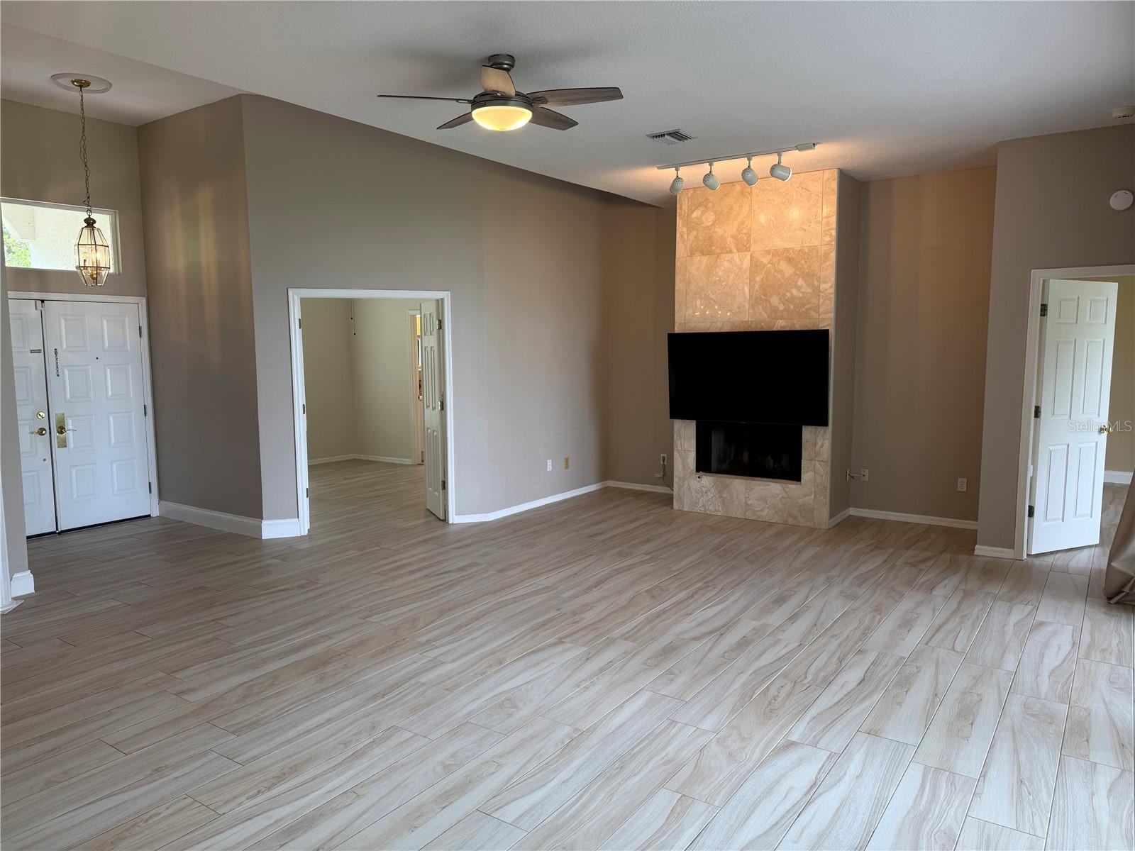 Image 13 of 46 For 2910 Philippe Parkway