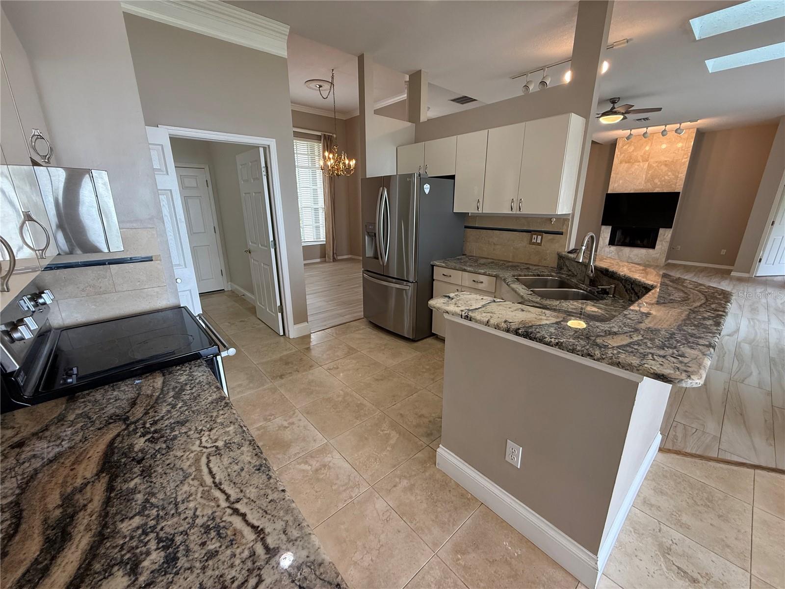 Image 18 of 46 For 2910 Philippe Parkway