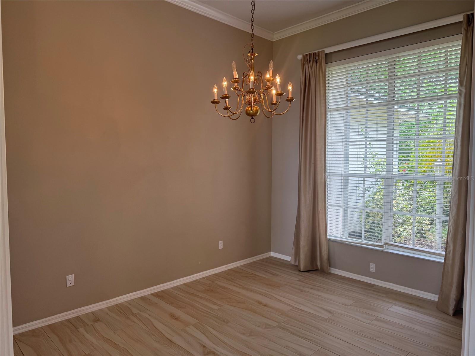 Image 24 of 46 For 2910 Philippe Parkway