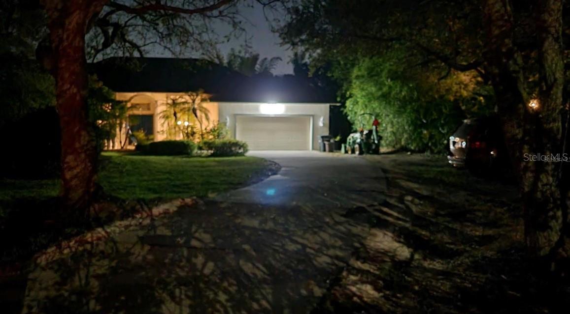 Image 5 of 46 For 2910 Philippe Parkway