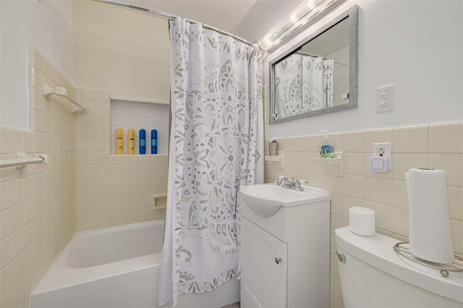 Listing photo id 22 for 2649 Tifton Street S